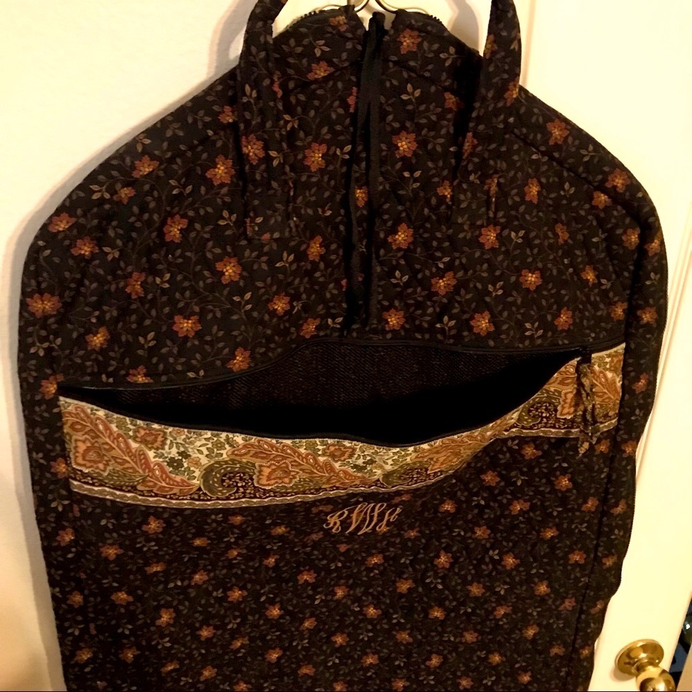 Vera Bradley Fabric Garment Bag luggage with Flowered Designs & zipper pockets - Picture 3 of 9